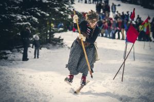 zawody o wielkanocne jajo im krystyny bochunek, kalatowki, stary sprzet, fot adam brzoza,