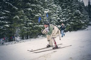 zawody o wielkanocne jajo im krystyny bochunek, kalatowki, stary sprzet, fot adam brzoza,