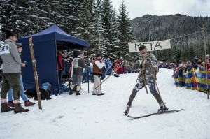 zawody o wielkanocne jajo im krystyny bochunek, kalatowki, stary sprzet, fot adam brzoza,