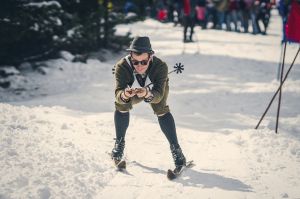 zawody o wielkanocne jajo im krystyny bochunek, kalatowki, stary sprzet, fot adam brzoza,