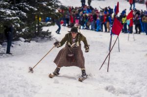 zawody o wielkanocne jajo im krystyny bochunek, kalatowki, stary sprzet, fot adam brzoza,